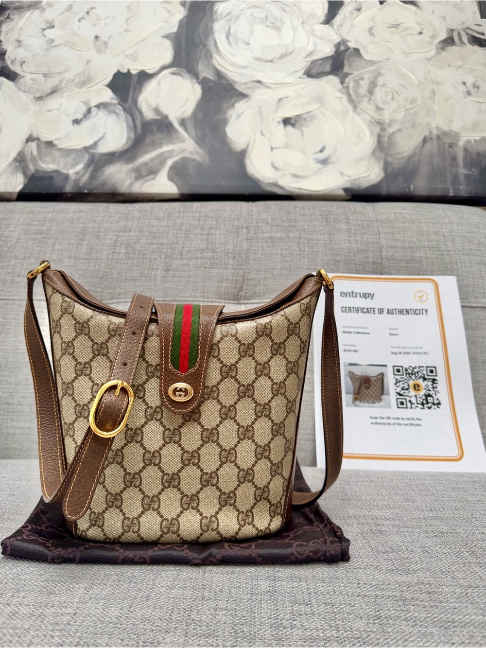 ✨Authentic Gucci Ophidia Bucket Bag with Certificate of Authenticity✨